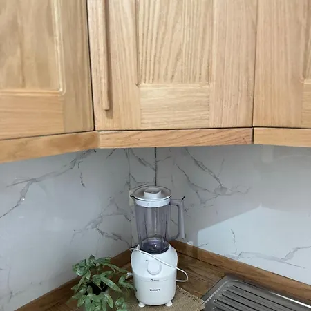 Rosy House - Comode House Near The Διαμέρισμα